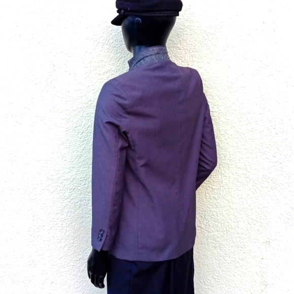 Calvin Klein Young Men's Wool Blend (2) Button Blazer (Dominican Republic) - Picture 13 of 17